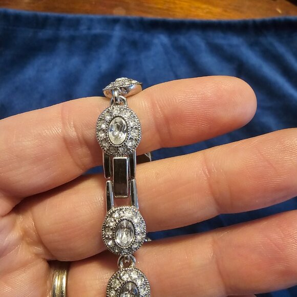 CaroLee Silver Bracelet - Picture 5 of 5